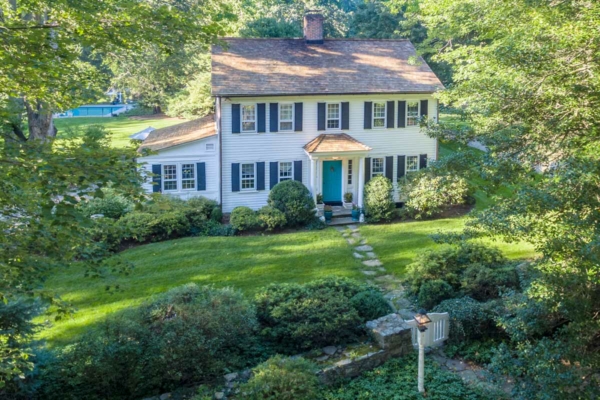 43 Red Coat Rd Westport photo