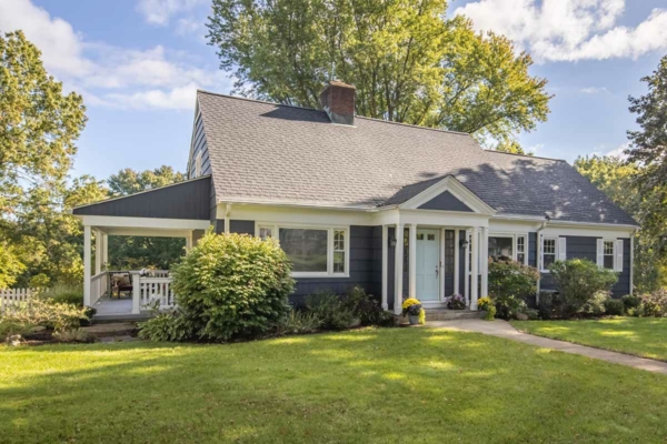 13-Moorland-Rd-Trumbull